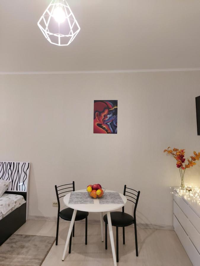 Апартаменти Комфорт Таун Kiev Esterno foto